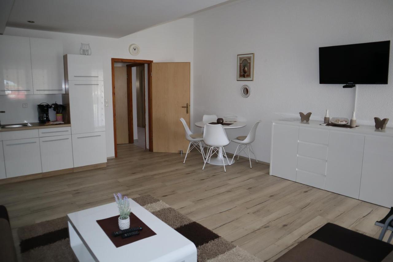 Apartmani Sanja Vir Eksteriør bilde
