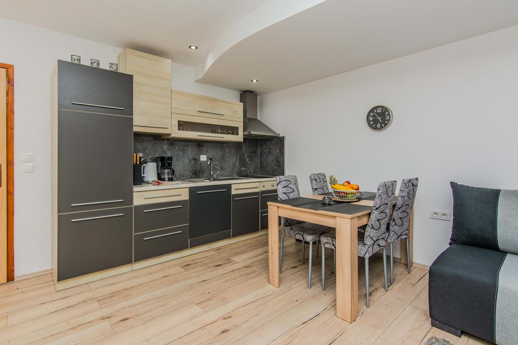 Apartmani Sanja Vir Eksteriør bilde